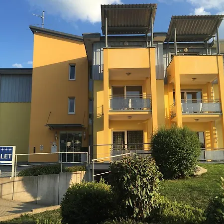 Apartmenthaus Sportchalet דירה *