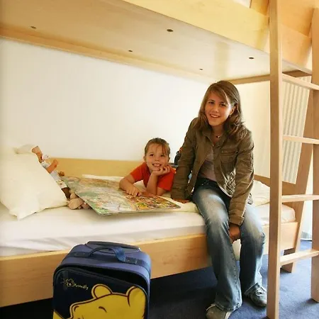 Apartmenthaus Sportchalet דירה *